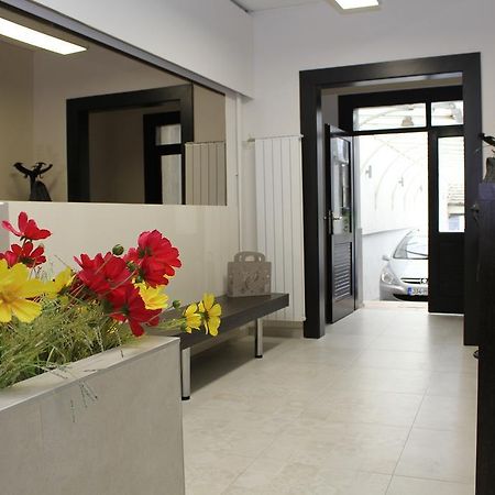 Wake Up Apartments And Rooms Belgrade Exterior photo