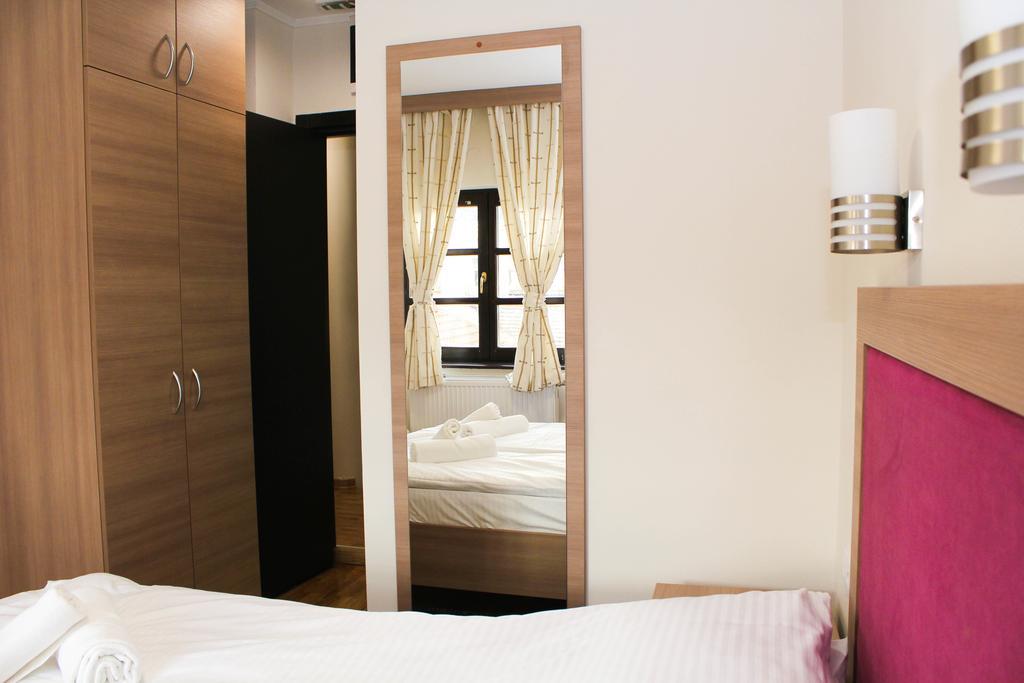 Wake Up Apartments And Rooms Belgrade Exterior photo