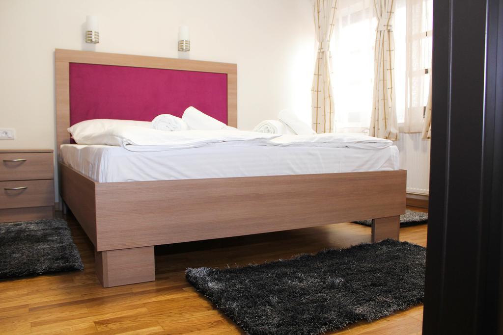 Wake Up Apartments And Rooms Belgrade Exterior photo