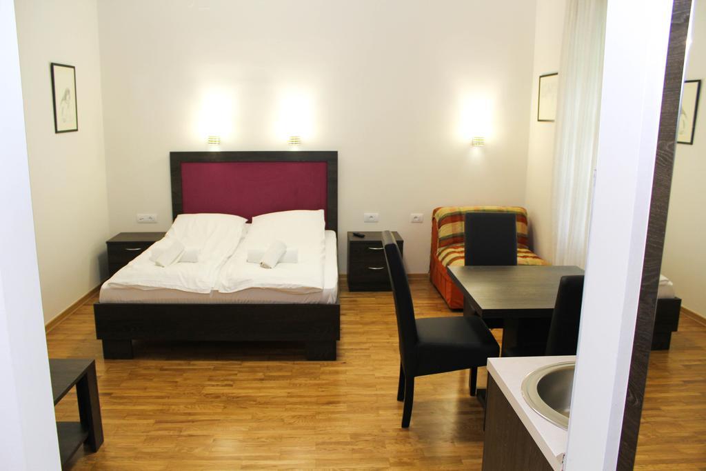 Wake Up Apartments And Rooms Belgrade Exterior photo