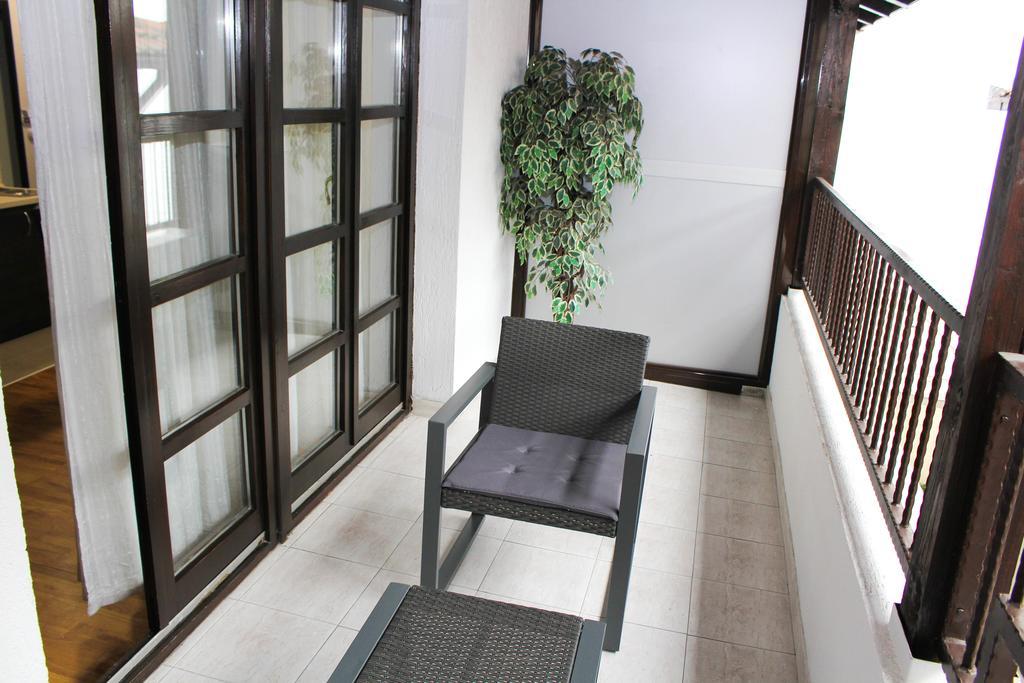 Wake Up Apartments And Rooms Belgrade Exterior photo