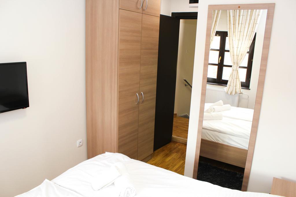 Wake Up Apartments And Rooms Belgrade Exterior photo