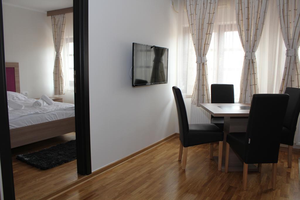 Wake Up Apartments And Rooms Belgrade Exterior photo