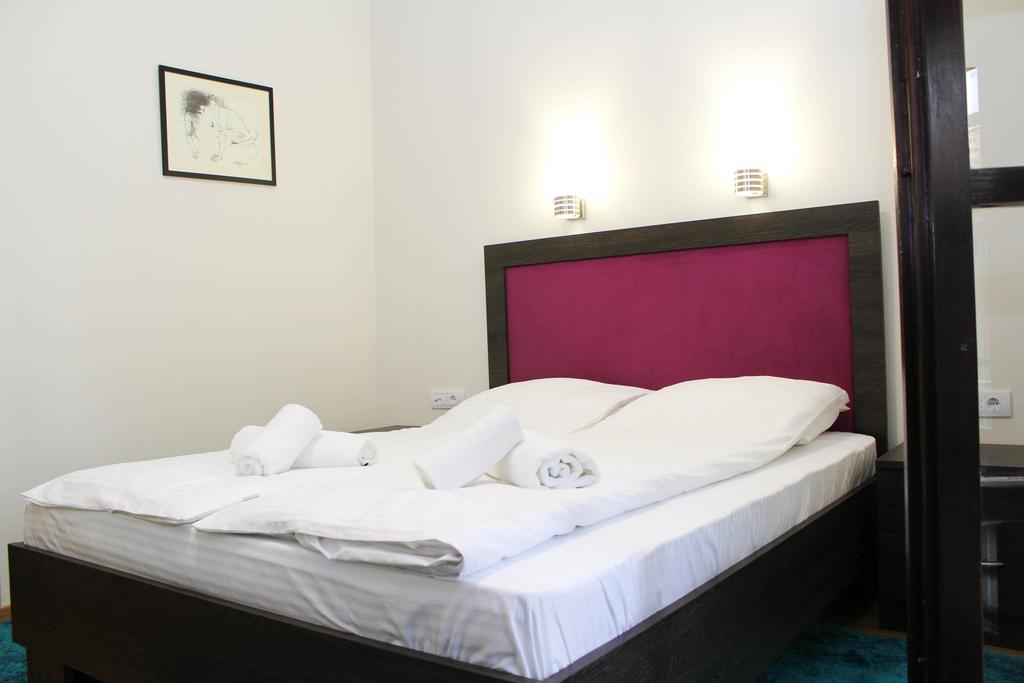 Wake Up Apartments And Rooms Belgrade Exterior photo