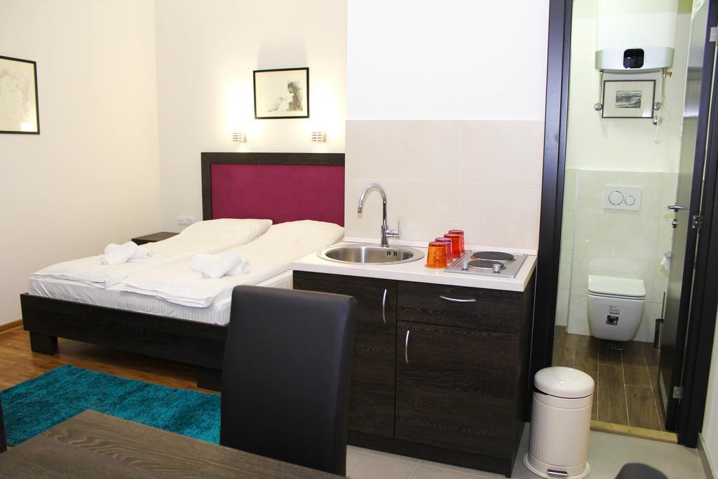 Wake Up Apartments And Rooms Belgrade Exterior photo