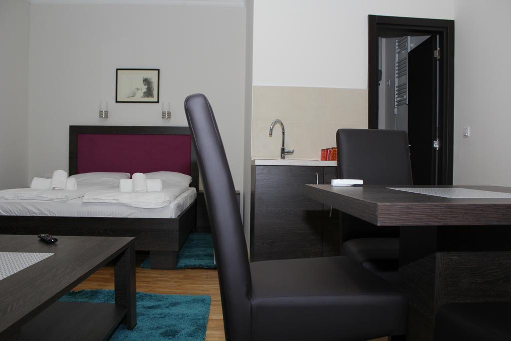 Wake Up Apartments And Rooms Belgrade Exterior photo