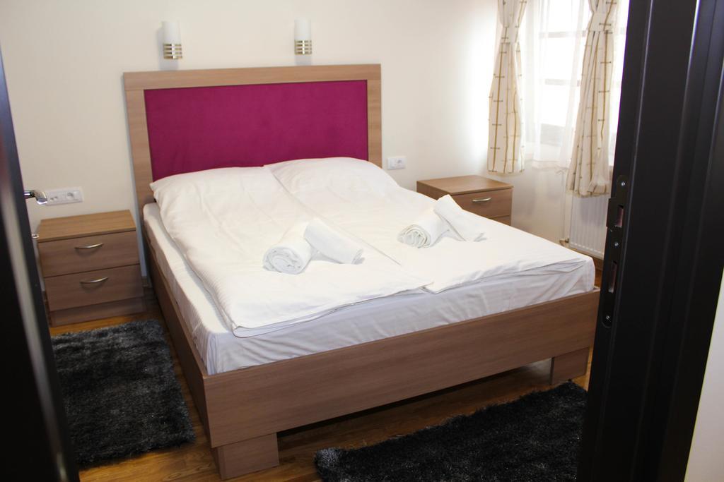 Wake Up Apartments And Rooms Belgrade Exterior photo