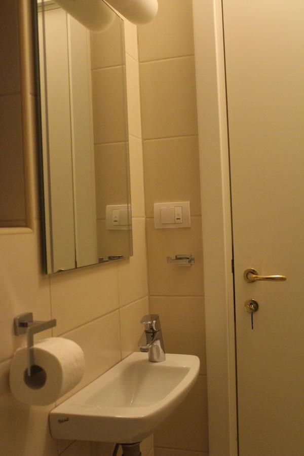 Wake Up Apartments And Rooms Belgrade Exterior photo